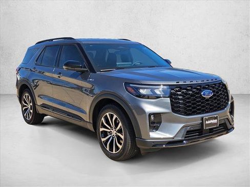 New 2026 Ford Explorer ST-Line RWD image 7