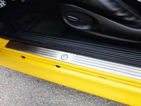 Used 2004 Pontiac GTO image 37