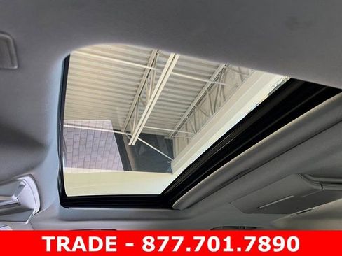 Used 2018 GMC Yukon Denali w/ Denali Ultimate Package image 29