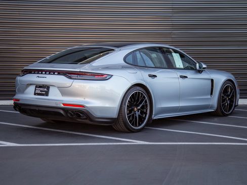 Certified 2023 Porsche Panamera RWD image 7
