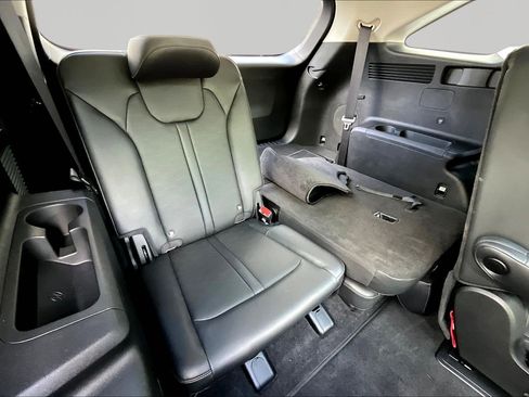 Used 2024 Kia Sorento EX w/ Panoramic Sunroof Package FWD image 26