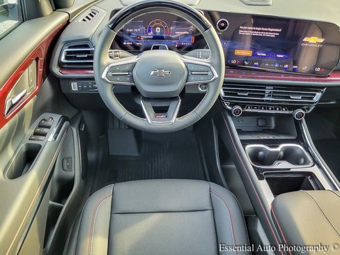 New 2026 Chevrolet Traverse Z71 w/ Enhanced Driving Package image 13