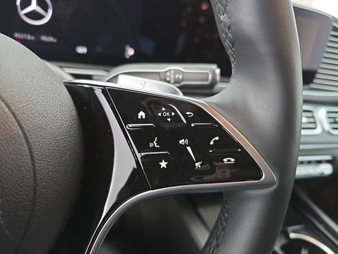 Used 2025 Mercedes-Benz GLE 450 4MATIC image 18