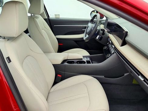 Used 2025 Hyundai Sonata Limited FWD image 24