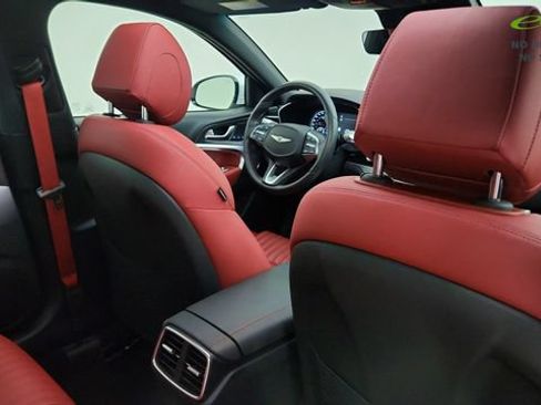 Used 2025 Genesis G70 2.5T image 27