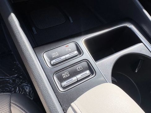 Used 2025 Hyundai Sonata Limited FWD image 21