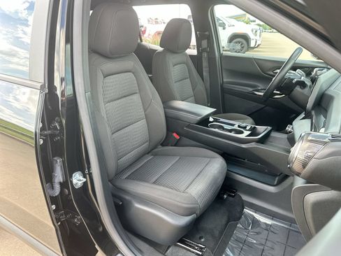 Used 2026 Chevrolet Equinox LT FWD image 25