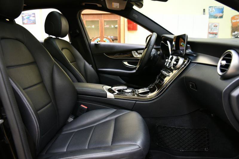 Used 2019 Mercedes-Benz C 300 4MATIC Sedan image 57