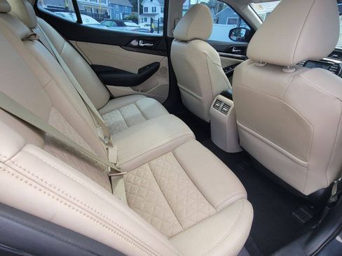Used 2017 Nissan Maxima Platinum FWD image 22