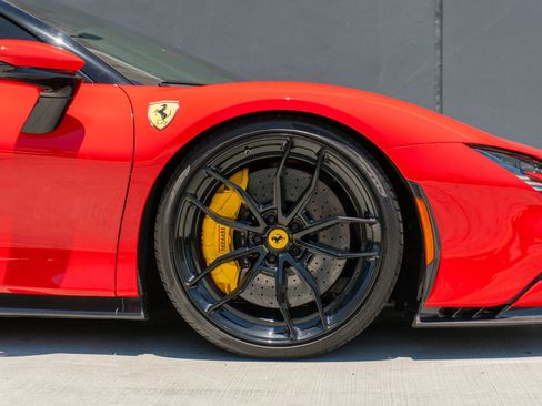 Used 2021 Ferrari SF90 Stradale AWD/4WD image 46