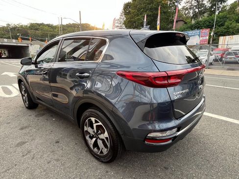 Used 2020 Kia Sportage LX w/ LX Popular Package image 5