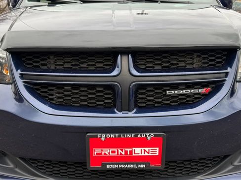 Used 2017 Dodge Grand Caravan GT FWD image 16