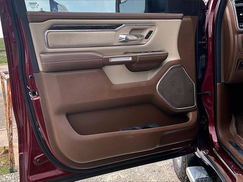 Used 2019 RAM 1500 Laramie image 13