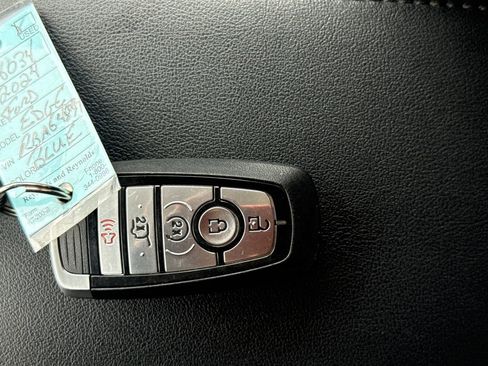 Used 2024 Ford Edge SEL w/ Convenience Package image 38