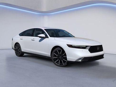 New 2026 Honda Accord Touring image 2