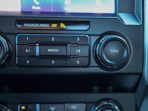 Certified 2020 Ford F150 XLT image 17