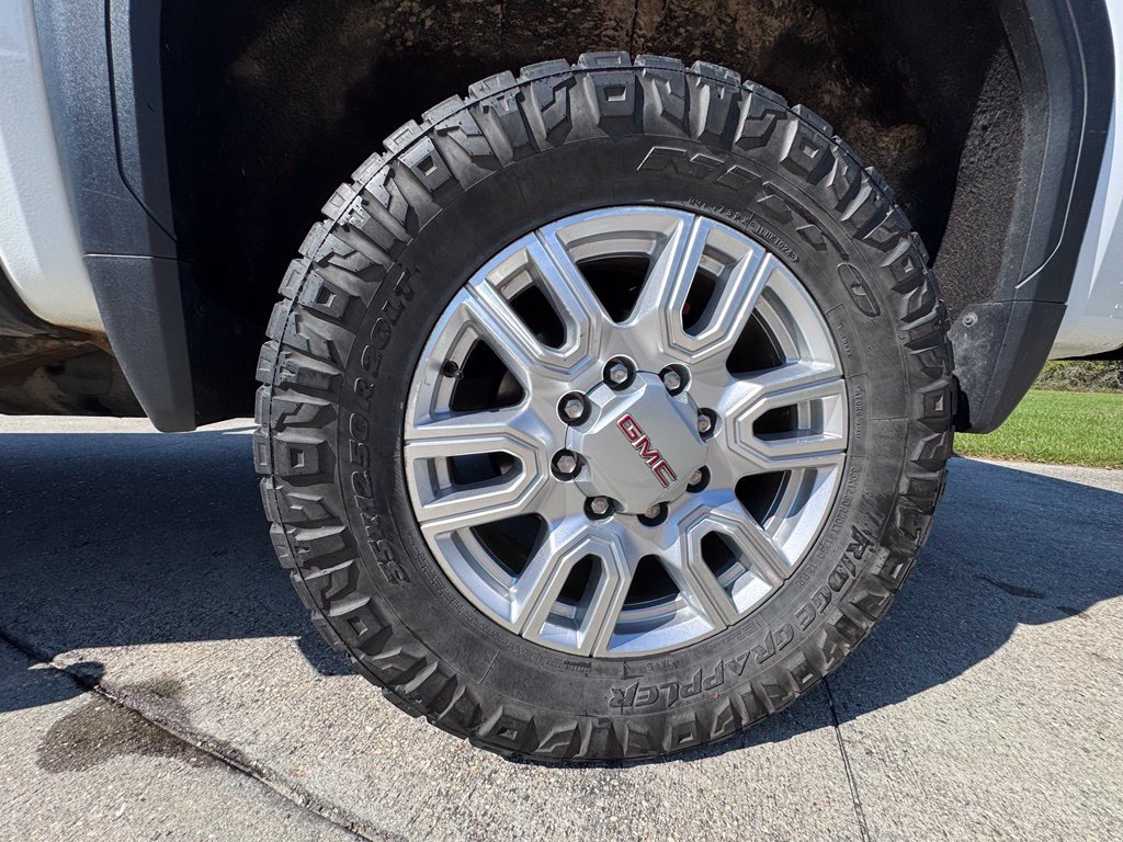 Used 2024 GMC Sierra 2500 SLT AWD/4WD image 29