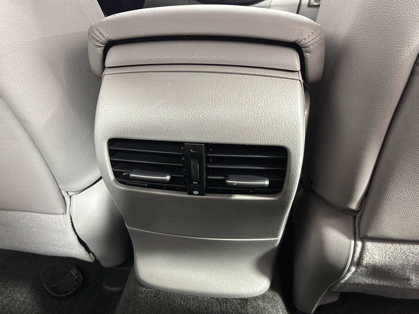 Used 2010 Honda Accord EX-L image 18