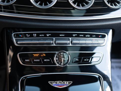 Used 2018 Mercedes-Benz E 400 4MATIC Coupe w/ Premium 3 Package image 28