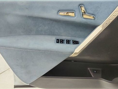 Used 2025 BMW iX xDrive50 image 35