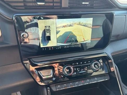 Used 2024 GMC Sierra 1500 AT4 w/ AT4 Preferred Package image 13