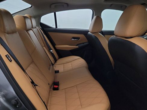 Used 2023 Nissan Sentra SV w/ SV Premium Package FWD image 19