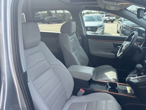 Used 2020 Honda CR-V Touring image 29