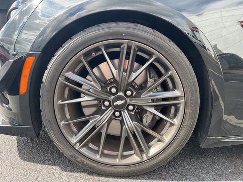 Used 2017 Chevrolet Camaro ZL1 RWD image 15