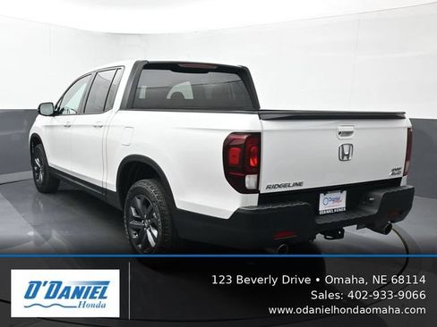 Used 2023 Honda Ridgeline Sport image 4