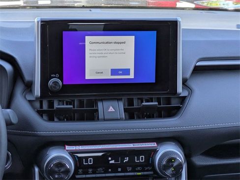 Used 2025 Toyota RAV4 XLE image 12