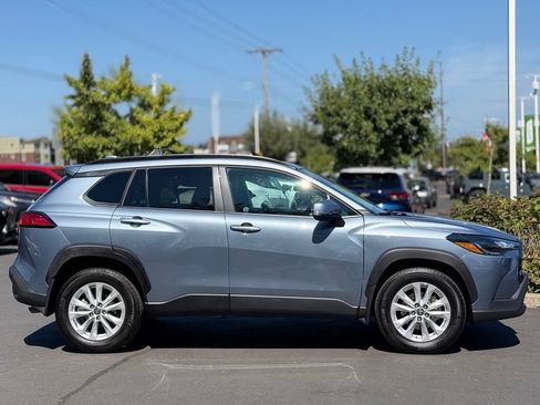 Certified 2024 Toyota Corolla Cross LE w/ Moonroof Package AWD/4WD image 6