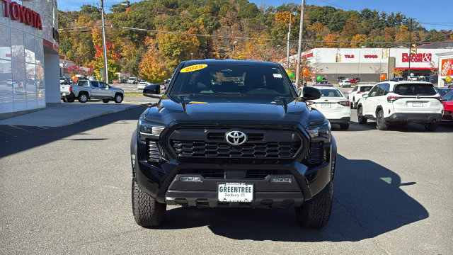 Used 2025 Toyota Tacoma TRD Off-Road AWD/4WD image 2