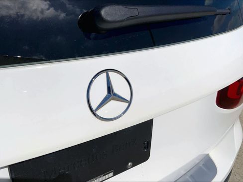 Used 2023 Mercedes-Benz GLB 35 AMG 4MATIC image 31