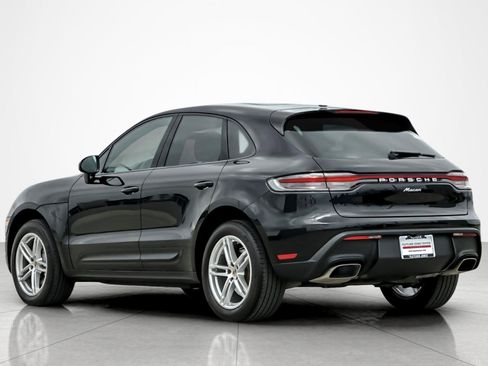 Used 2023 Porsche Macan AWD/4WD image 3