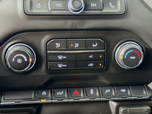 Used 2021 Chevrolet Silverado 1500 Custom w/ Rally Edition RWD image 17