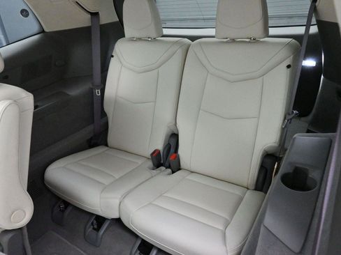 Certified 2023 Cadillac XT6 Premium Luxury w/ Technology Package image 33