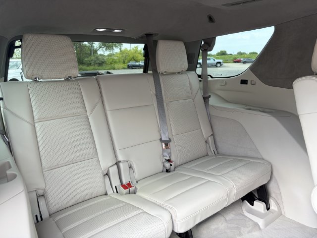 Used 2024 Cadillac Escalade Sport Platinum w/ LPO, ONYX Package AWD/4WD image 15