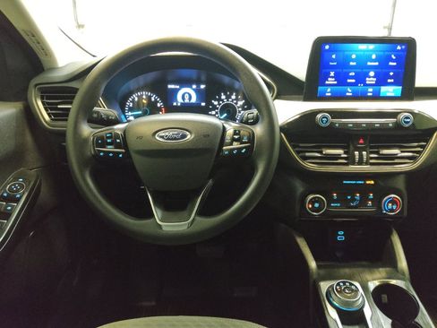 Used 2022 Ford Escape SE FWD image 22