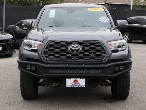 Used 2021 Toyota Tacoma TRD Off-Road image 7