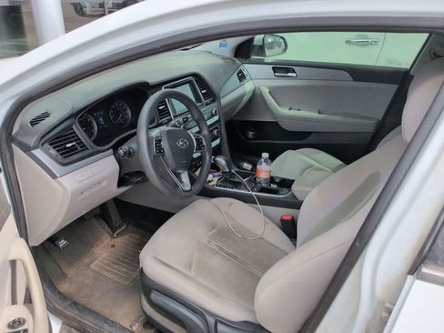 Used 2018 Hyundai Sonata SE FWD image 7