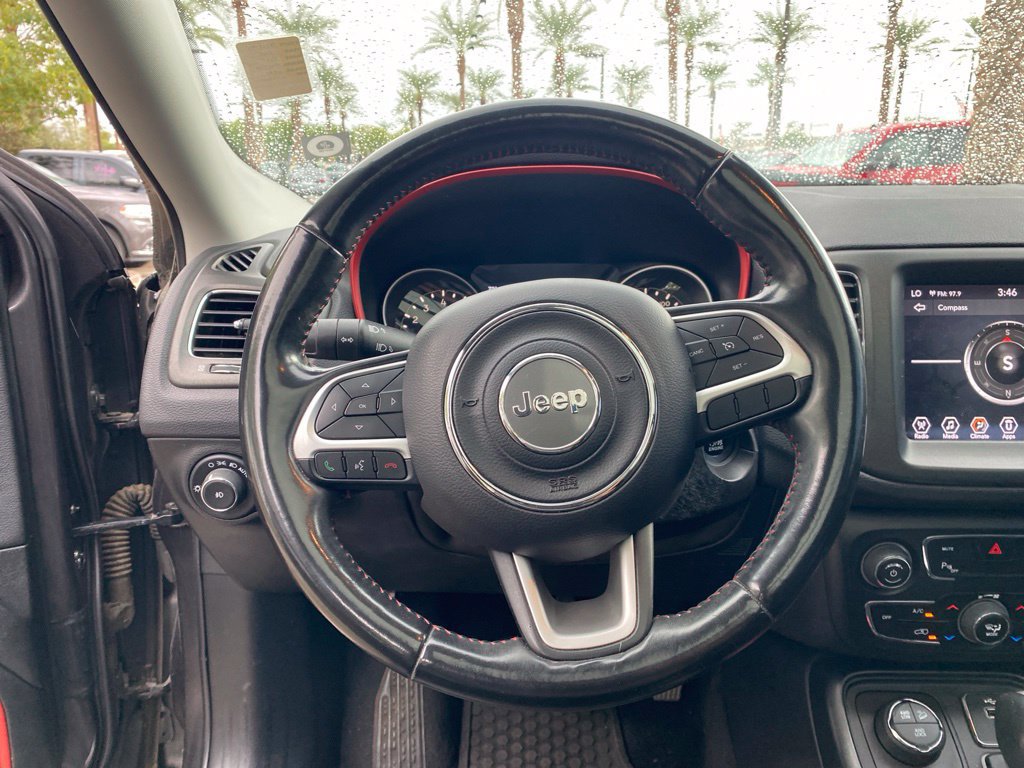 Used 2019 Jeep Compass Trailhawk w/ Leather Interior Group AWD/4WD image 12