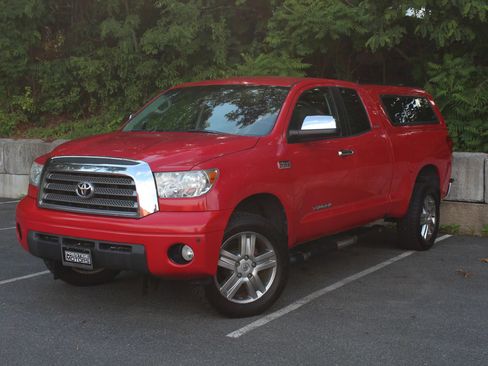 Used 2008 Toyota Tundra Limited AWD/4WD image 2