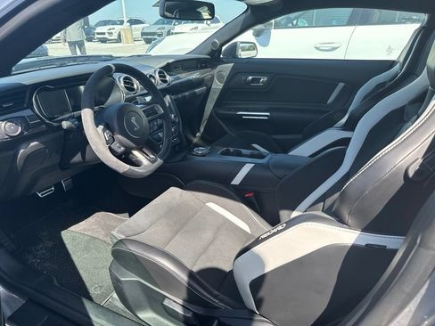 Used 2020 Ford Mustang Shelby GT500 w/ Technology Package RWD image 5