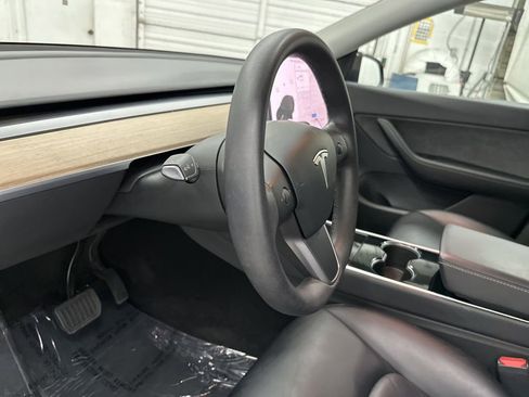 Used 2021 Tesla Model Y Long Range AWD/4WD image 9