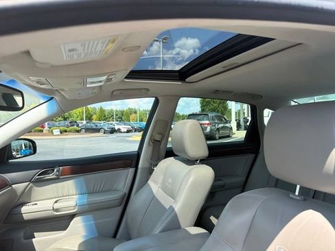 Used 2008 INFINITI M35 w/ Technology Pkg RWD image 12