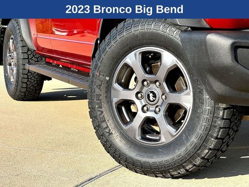 Used 2023 Ford Bronco Big Bend AWD/4WD image 2