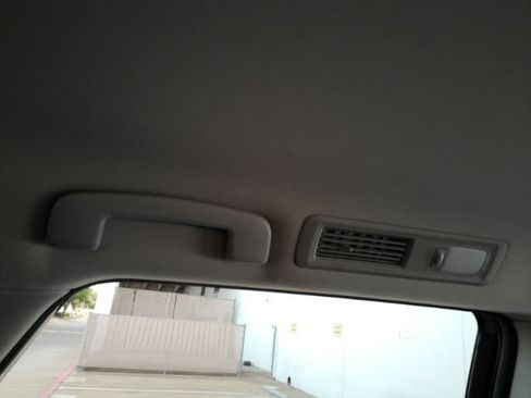 Used 2025 Nissan Pathfinder SV FWD image 30