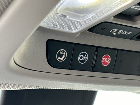 Used 2020 Chevrolet Equinox LT image 22