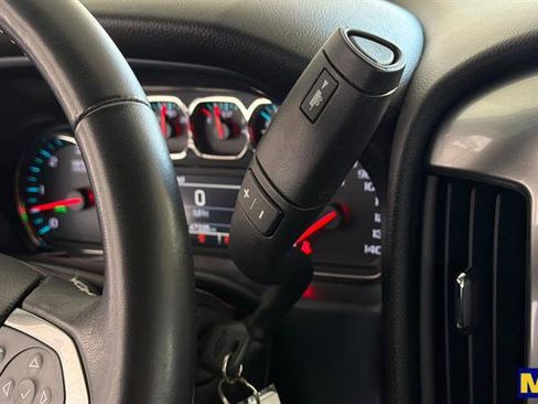 Certified 2018 Chevrolet Silverado 1500 LT w/ All Star Edition image 27