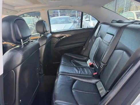 Used 2009 Mercedes-Benz E 350 Sedan image 13